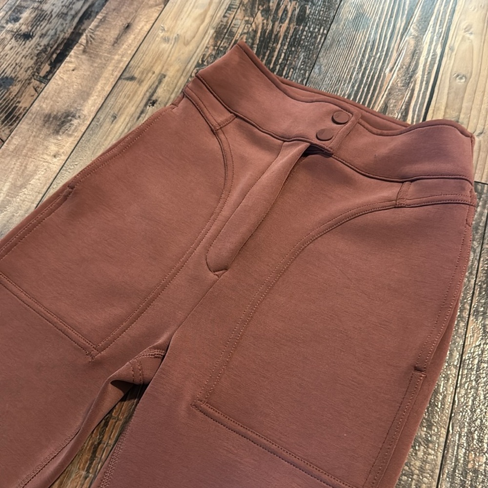 Free People Movement High-Waisted Flare Pants size 0 - Picture 9 of 9